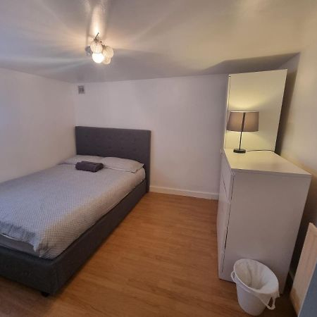 Cosey Studio Ground Floor Appartamento Enfield Esterno foto