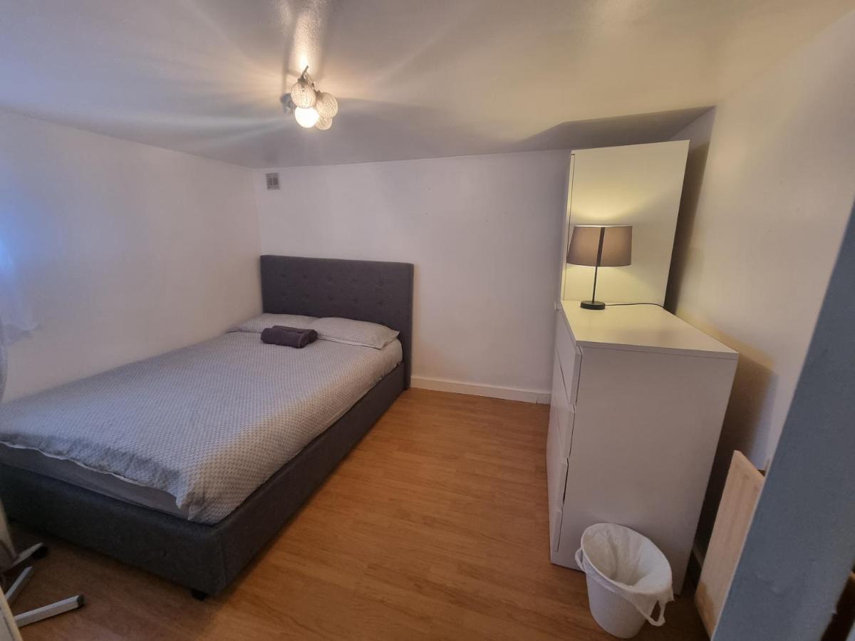 Cosey Studio Ground Floor Appartamento Enfield Esterno foto